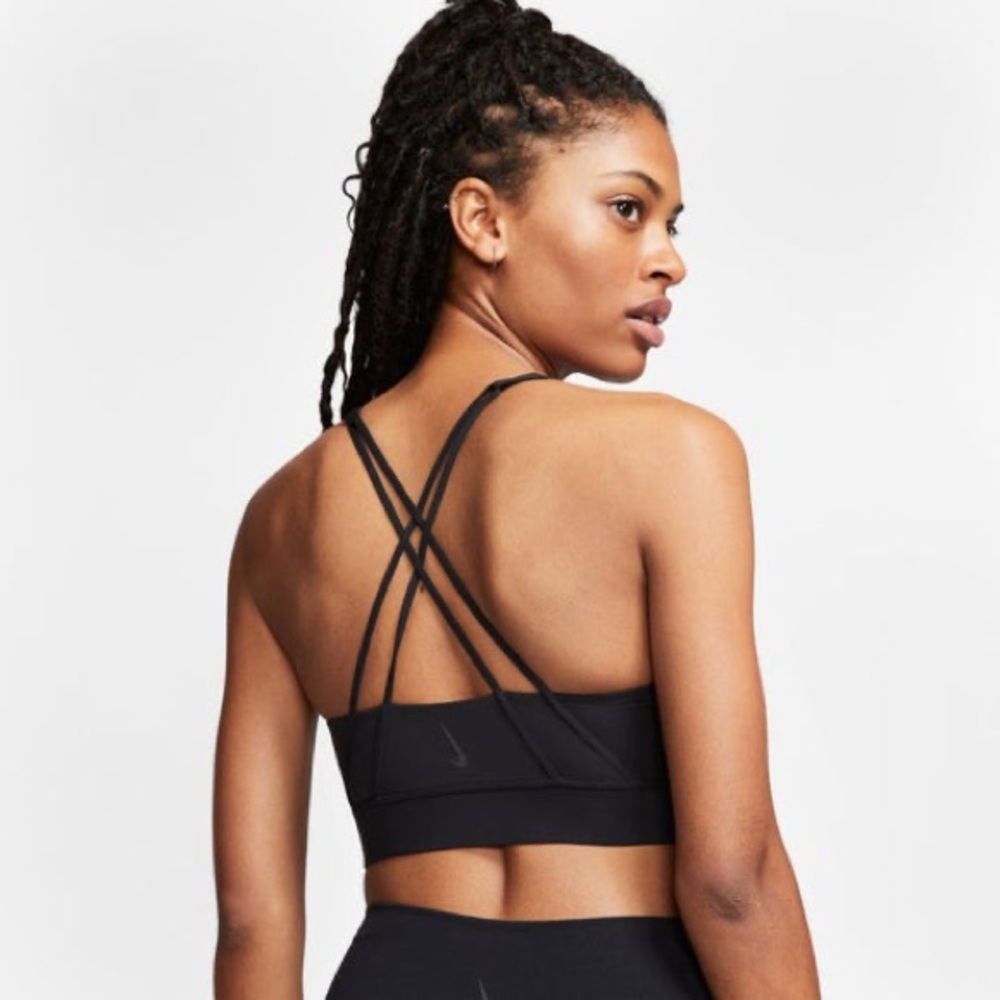 Women's Nike Dri-FIT Swoosh
Luxe Sports Bra